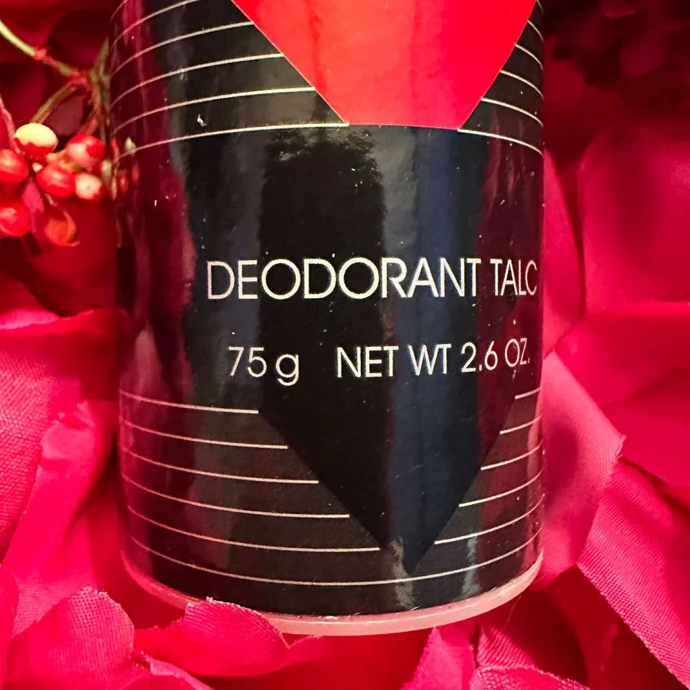 VINTAGE Avon Triumph Deodorant Talc‎ 75g 2.6oz Vintage Refreshing Bold Fragrance